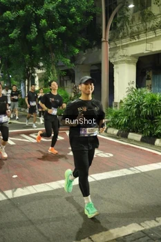 Runner Photo 4212206