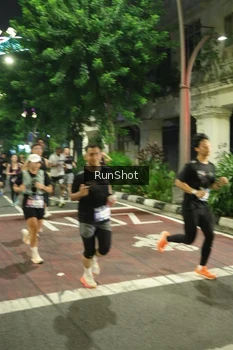 Runner Photo 4212208
