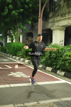 Runner Photo 4212222