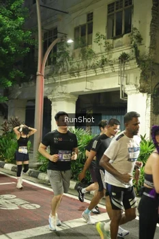 Runner Photo 4212291