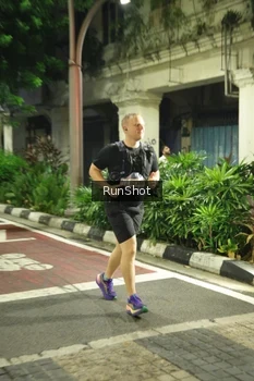 Runner Photo 4212312