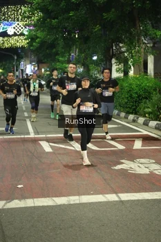 Runner Photo 4212388