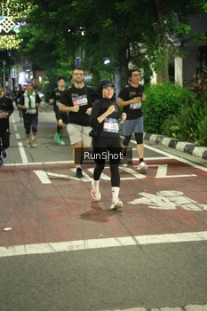 Runner Photo 4212392