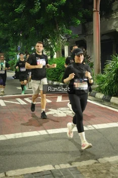 Runner Photo 4212413