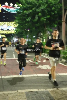 Runner Photo 4212436