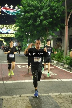 Runner Photo 4212439