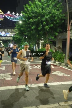 Runner Photo 4212440