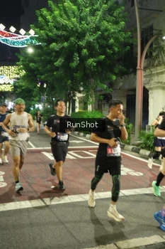 Runner Photo 4212447