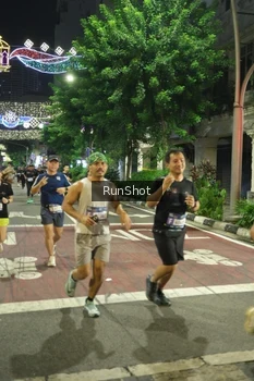Runner Photo 4212456