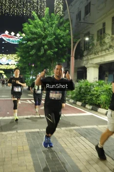Runner Photo 4212458
