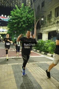 Runner Photo 4212459