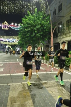 Runner Photo 4212470