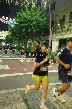 Runner Photo 4212535