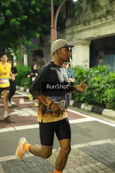 Runner Photo 4212620