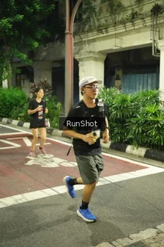 Runner Photo 4212622