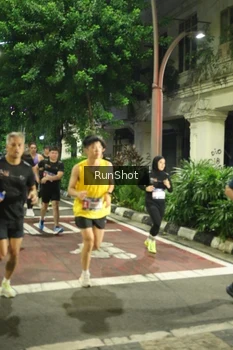 Runner Photo 4212623