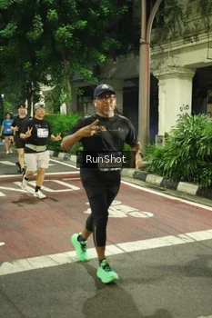 Runner Photo 4212659