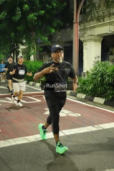 Runner Photo 4212663