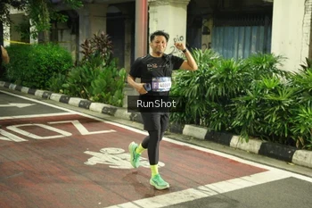 Runner Photo 4212666