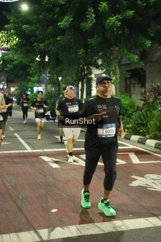 Runner Photo 4212674