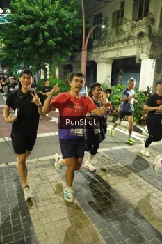 Runner Photo 4212703