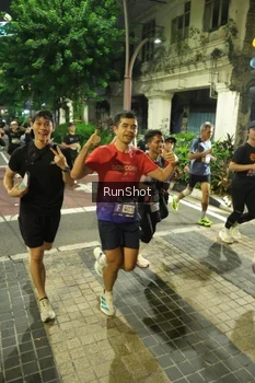 Runner Photo 4212704