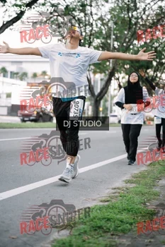 Runner Photo 421273
