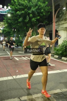 Runner Photo 4212757