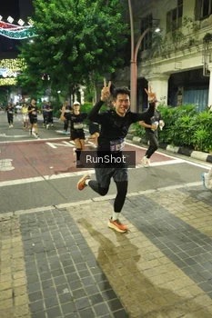 Runner Photo 4212759