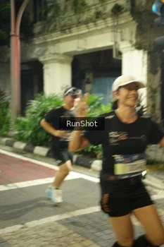 Runner Photo 4212769