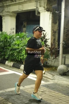 Runner Photo 4212783