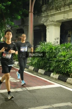 Runner Photo 4212784