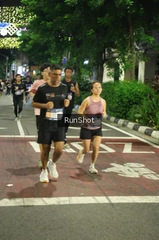 Runner Photo 4212941