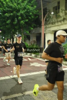 Runner Photo 4212948