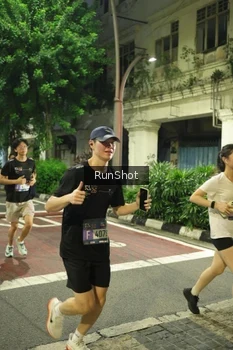 Runner Photo 4212956