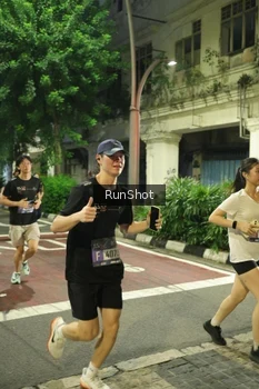 Runner Photo 4212957