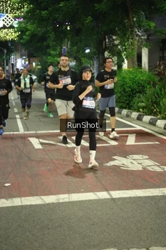 Runner Photo 4212960