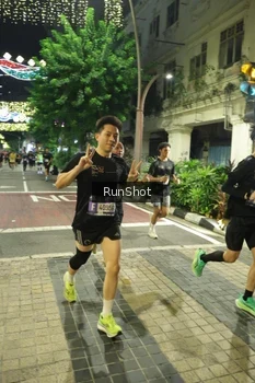 Runner Photo 4212962