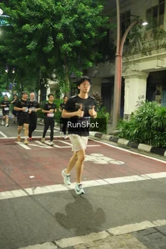 Runner Photo 4212966