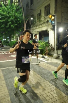 Runner Photo 4212970
