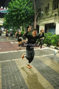 Runner Photo 4212973