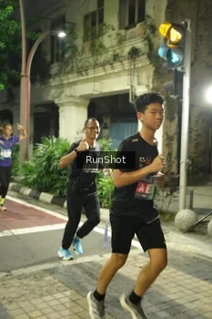 Runner Photo 4212977