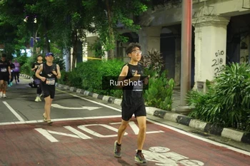 Runner Photo 4212978