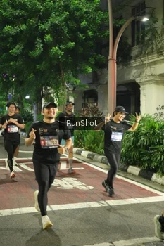 Runner Photo 4212987