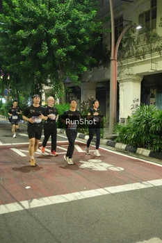 Runner Photo 4212989
