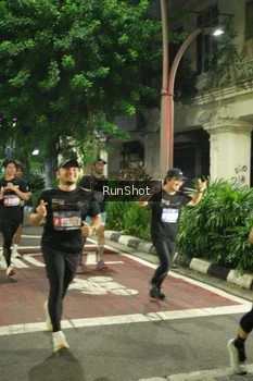 Runner Photo 4212995