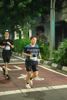 Runner Photo 4213214