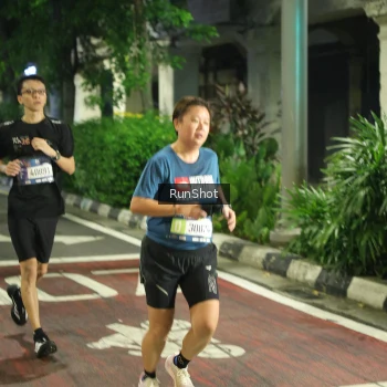 Runner Photo 4213215