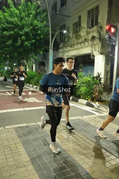 Runner Photo 4213287