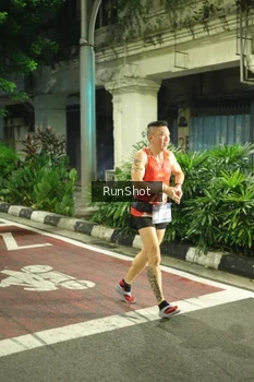 Runner Photo 4213312